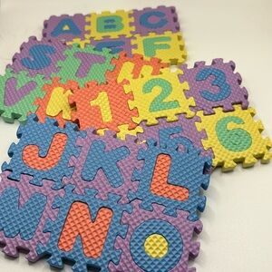 Dollhouse floor tiles